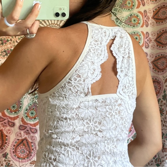 AE Lace Cut Out Top - Picture 4 of 7